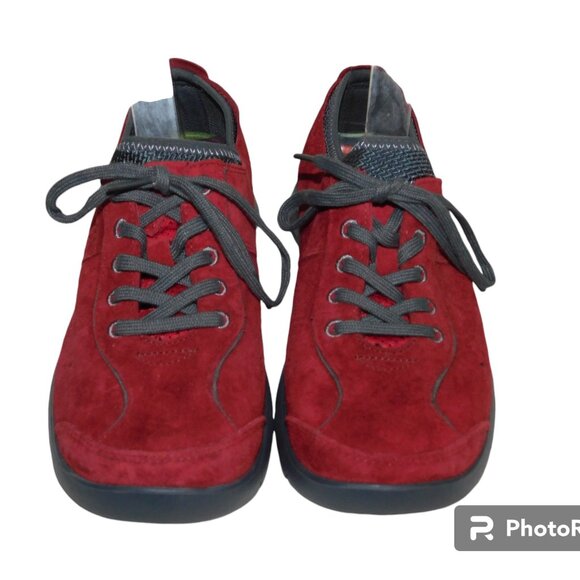 Dansko Elisa Red Suede Lace Up Athletic Oxford Sneakers Size 37 US Size 6.5-7